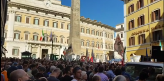 Legge elettorale, M5S Trinitapoli presente in piazza Montecitorio