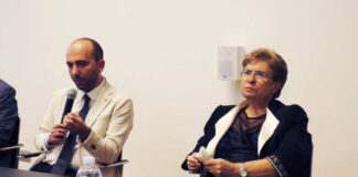 Covid, isolamento prudenziale anche per i fratelli degli studenti in attesa di tampone