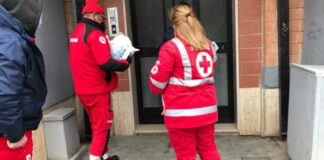 San Valentino solidale, i Volontari di Croce Rossa donano viveri a famiglie meno fortunate