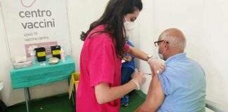 L’obbligo del Green pass aumenta le prenotazioni dei vaccini: +40% in un solo giorno
