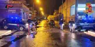 Carabinieri e Polizia assieme per controlli congiunti: 154 persone identificate, 8 multe e 2 velocipedi sequestrati