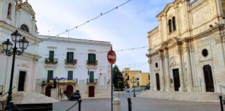 Terrore a Trinitapoli, rubano un’auto e tentano di investire madre con bimba in braccio