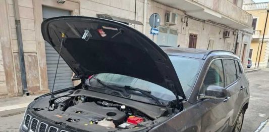 Danneggiata l’auto dell’ex consigliere comunale Pasquale Lamacchia